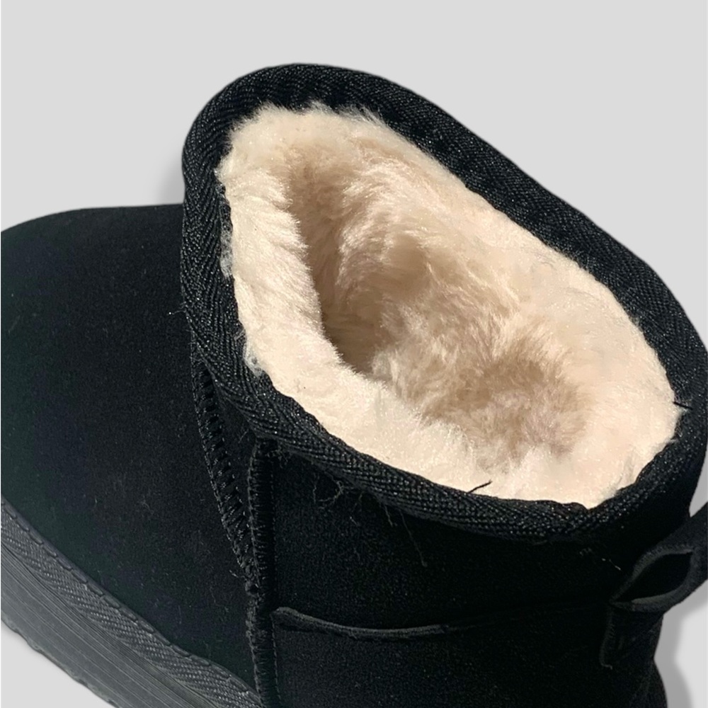 Women’s Ultra Mini Platform Faux Fur Lined Boots in Black Faux Suede, US 8 - Picture 7 of 10